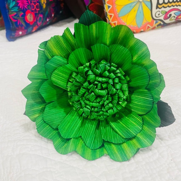 Mexican Corn Husk Flowers. $10.00 - Picture 6 of 12